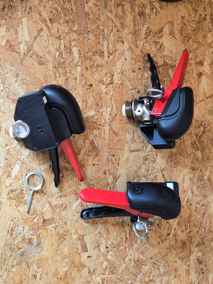 Série de prototypes d'extincteur connecté
